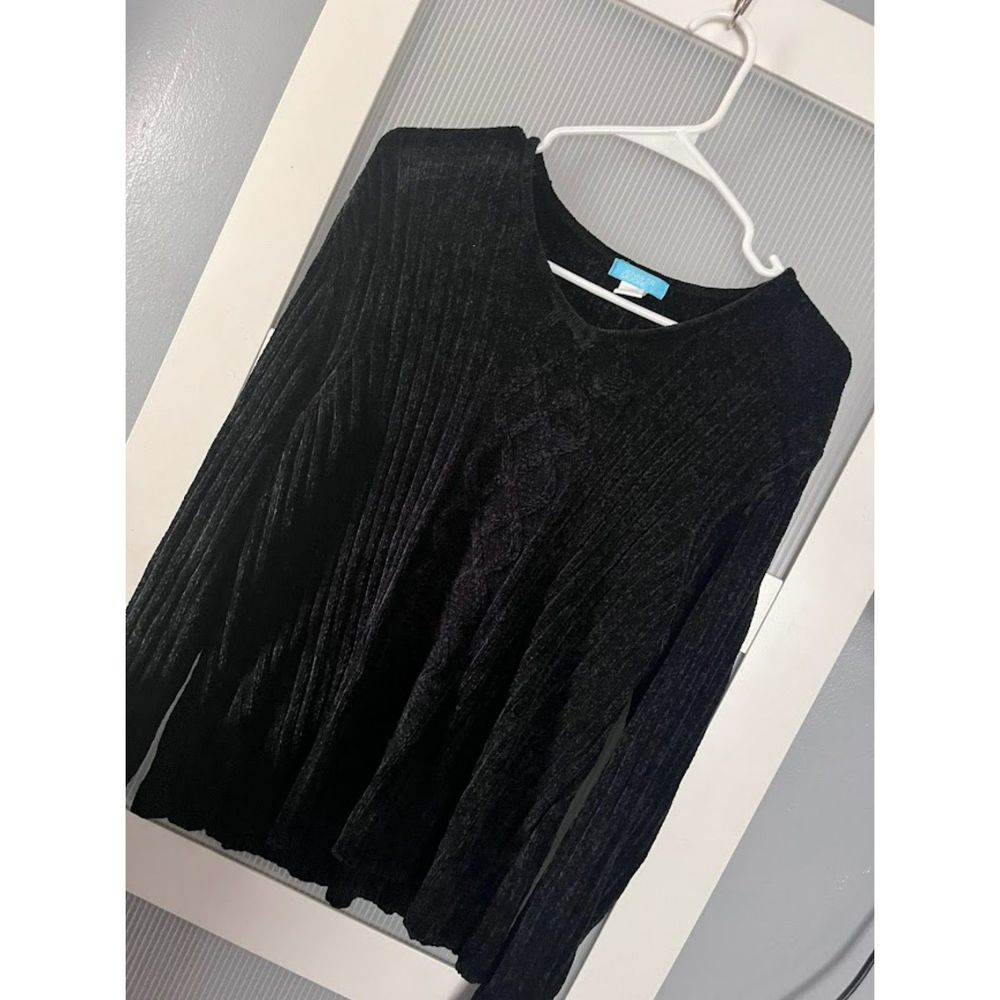 J_Moore Black Size L Rayon and Acrylic Sweatshirt